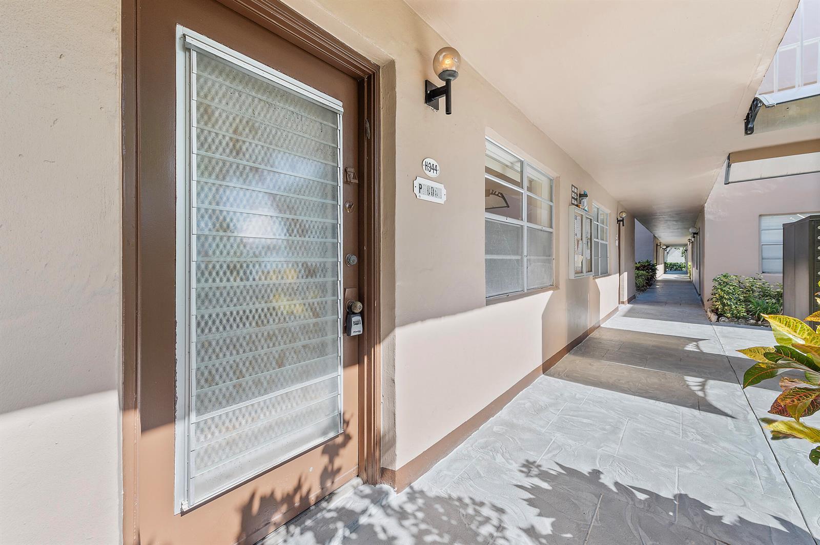344 Piedmont, Delray Beach FL 33484 photo 5
