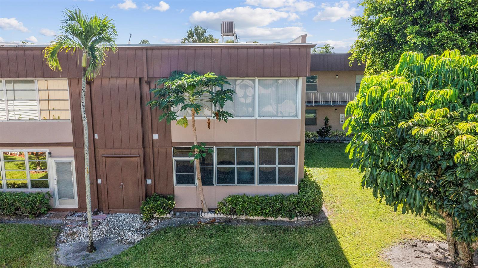 344 Piedmont, Delray Beach FL 33484 photo 4