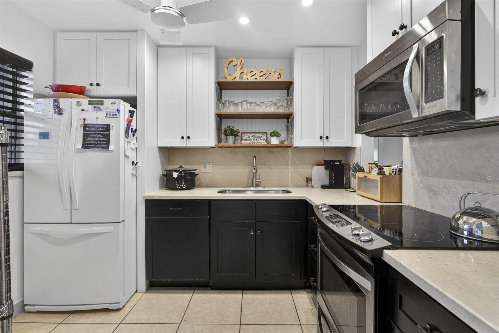 202 Oxford 200, West Palm Beach FL 33417 photo 5