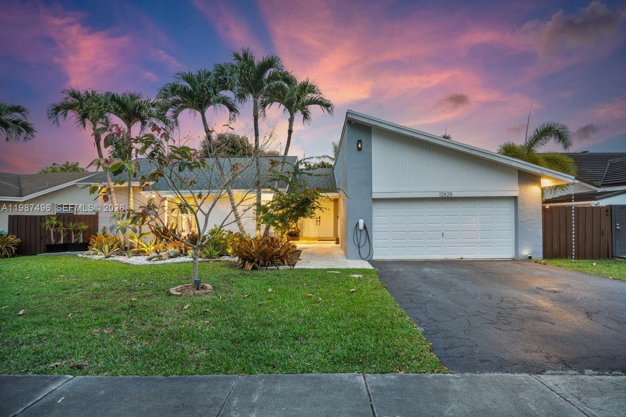 12825 SW 116th St, Miami FL 33186