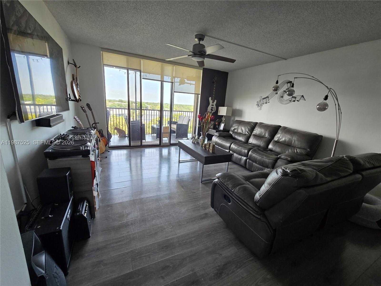 900 NE 195th St # 709, Miami FL 33179 photo 2