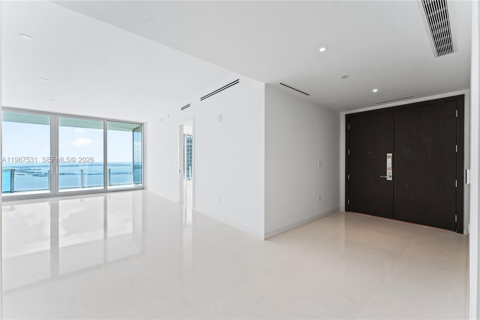300 Biscayne Blvd Way # 5003, Miami FL 33131 photo 3