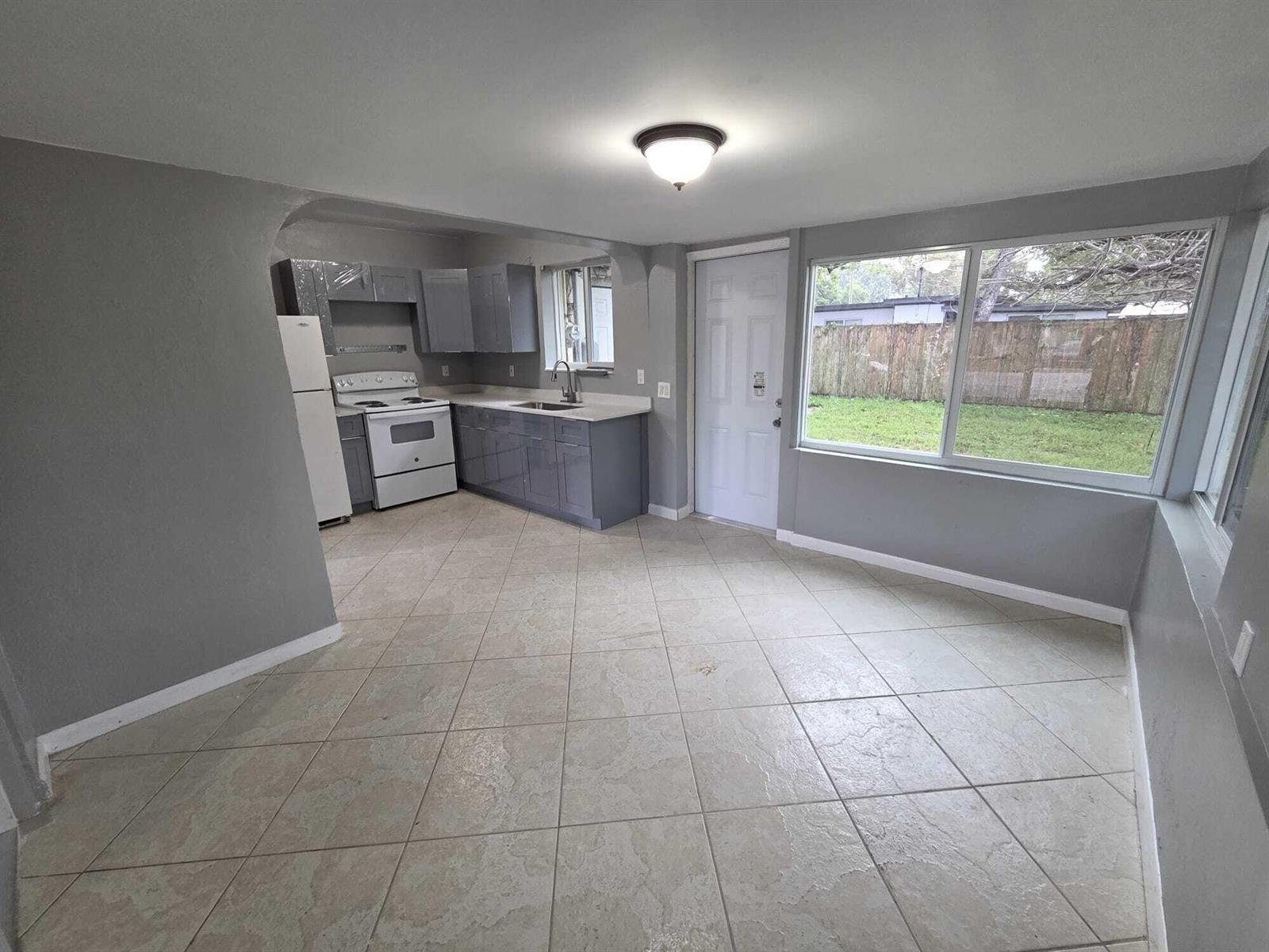 5720 Cleveland Street, Hollywood FL 33021 photo 3