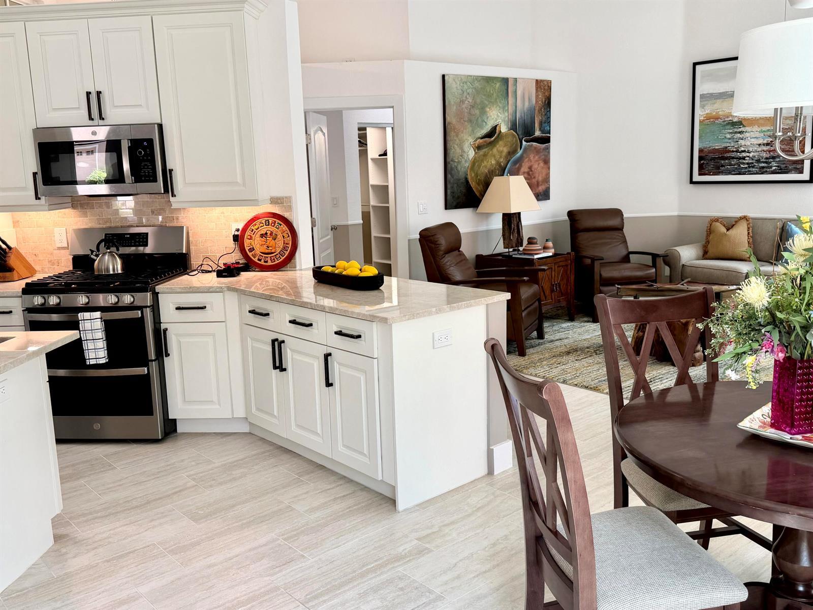 25 Via Carrara, Palm Beach Gardens FL 33418 photo 3