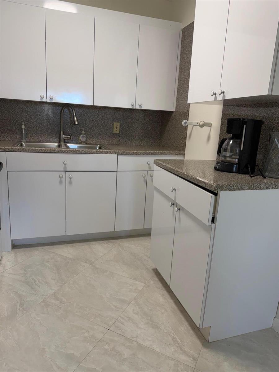 79 Dorchester D # 79, West Palm Beach FL 33417 photo 5