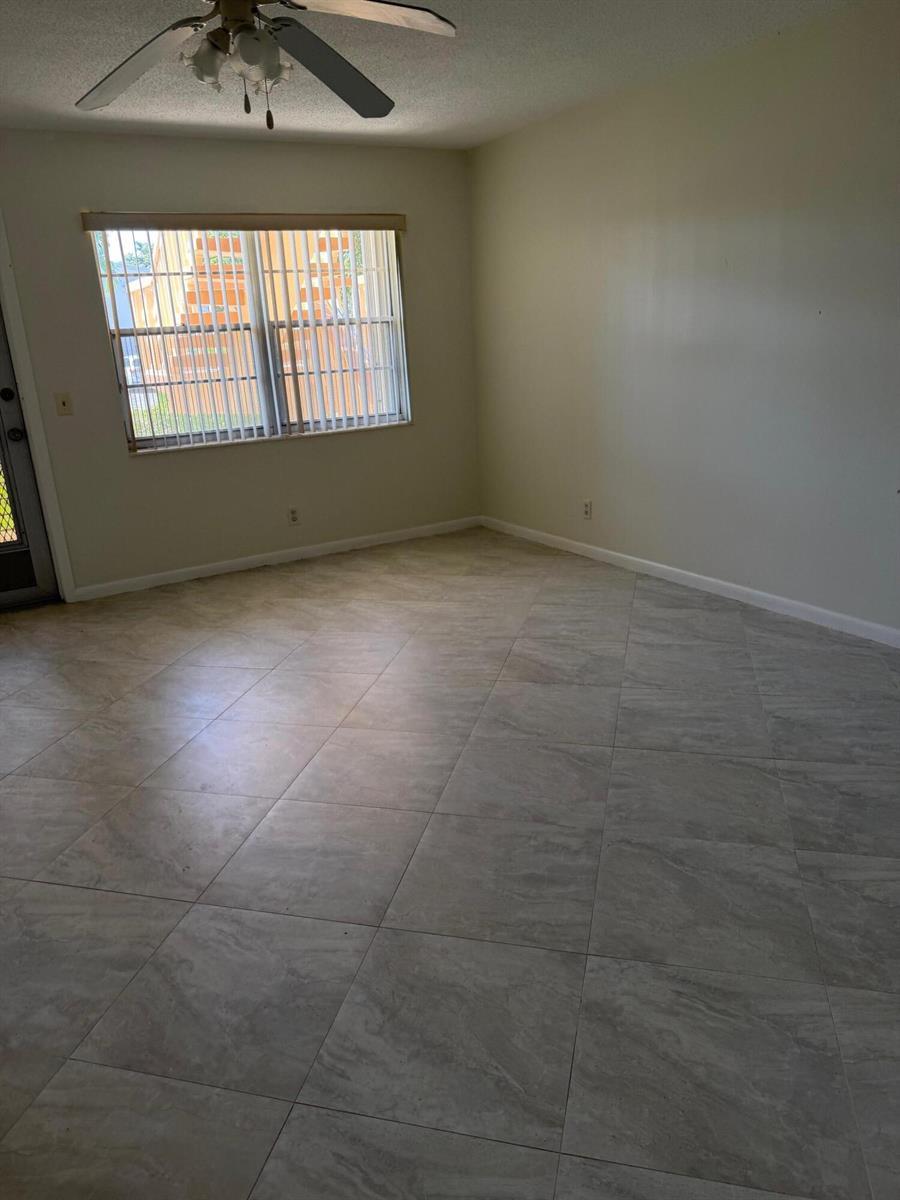 79 Dorchester D # 79, West Palm Beach FL 33417 photo 4