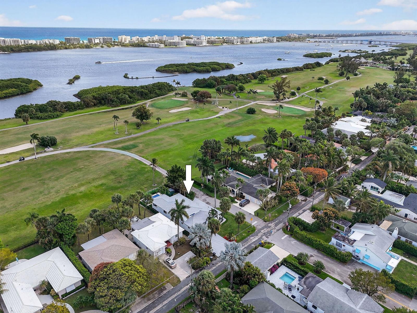 1102 N Golfview Road, FL 33460 photo 3