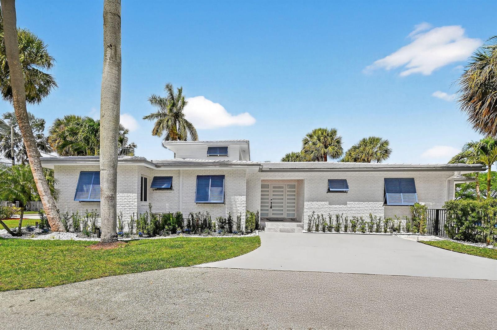 1102 N Golfview Road, FL 33460