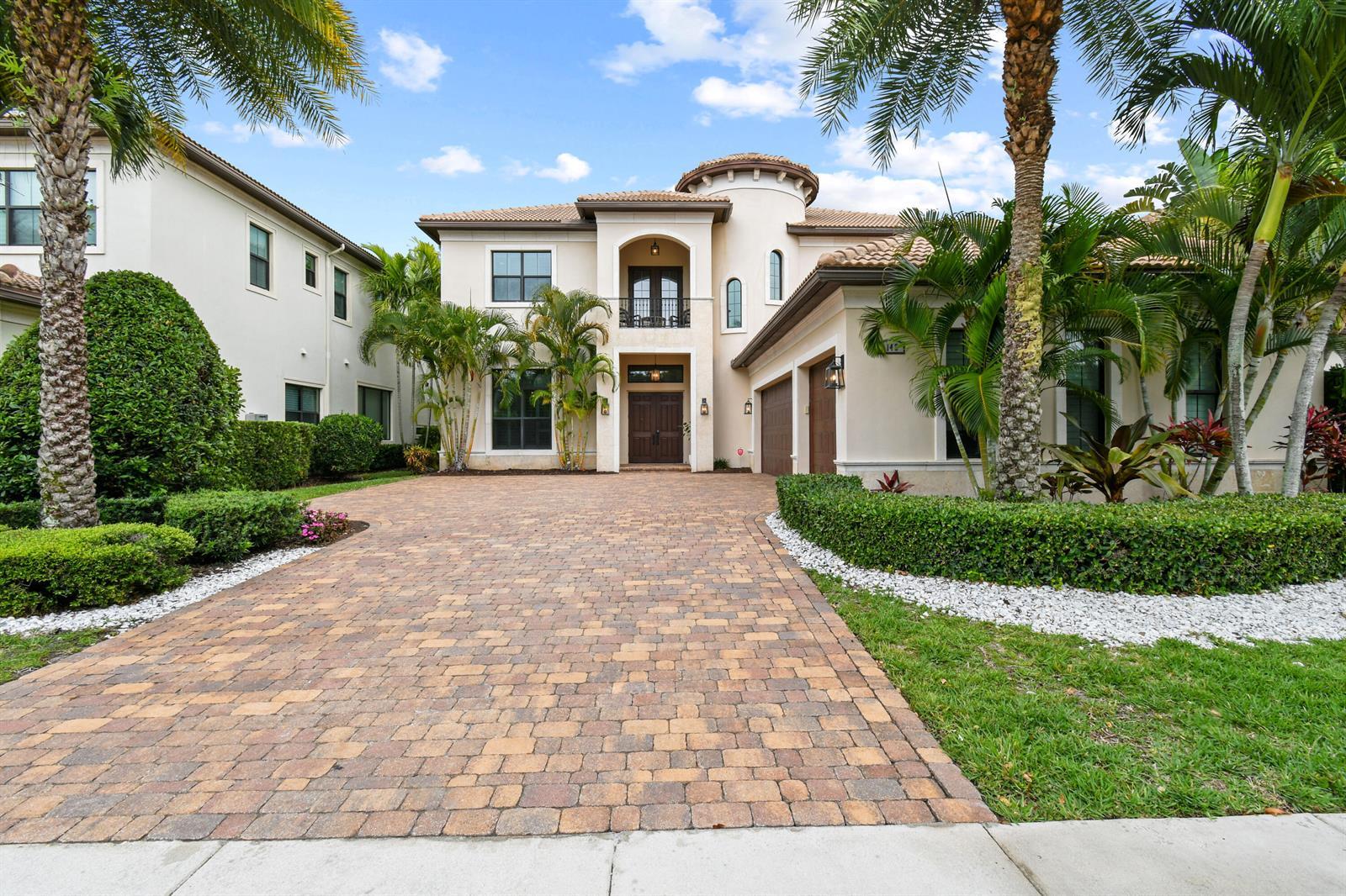 145 Gardenia Isles Drive, Palm Beach Gardens FL 33418 photo 2