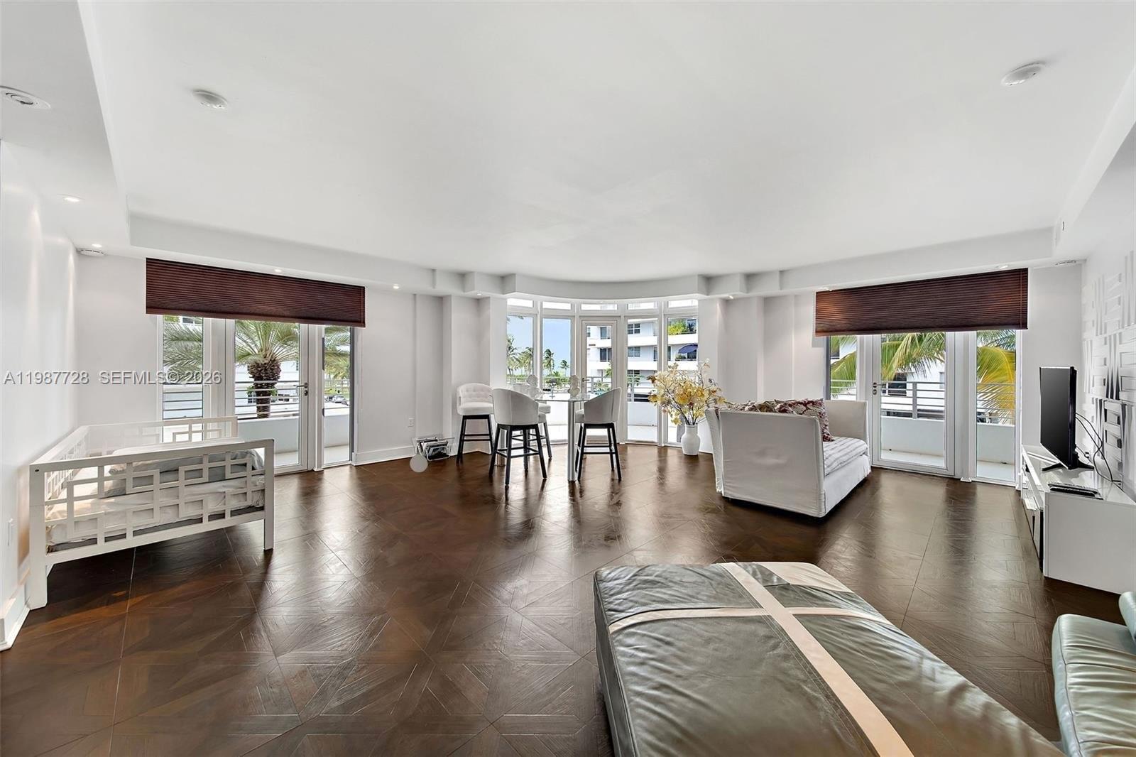 448 Ocean Dr # 302, Miami Beach FL 33139 photo 4