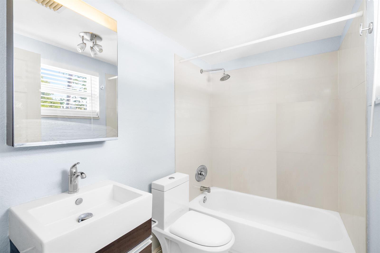 416 NE 15th Avenue # 2, Fort Lauderdale FL 33301 photo 5