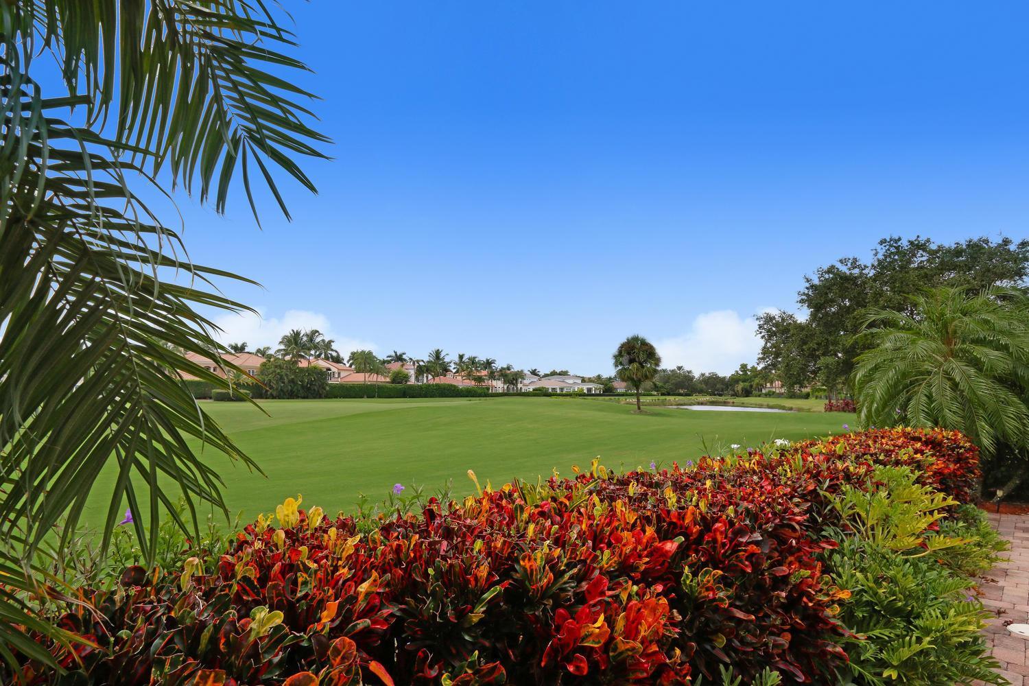 528 Les Jardin Drive, Palm Beach Gardens FL 33410 photo 2