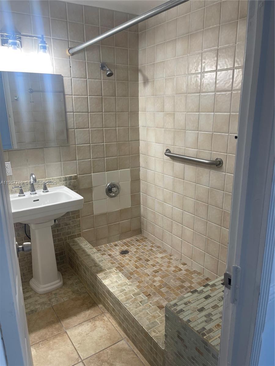 20700 SW 122nd Ave, Miami FL 33177 photo 3
