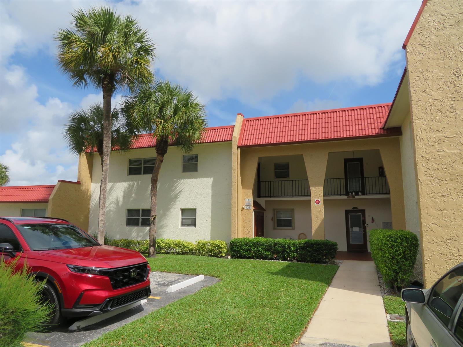 135 Lake Carol Drive E # 135, West Palm Beach FL 33411