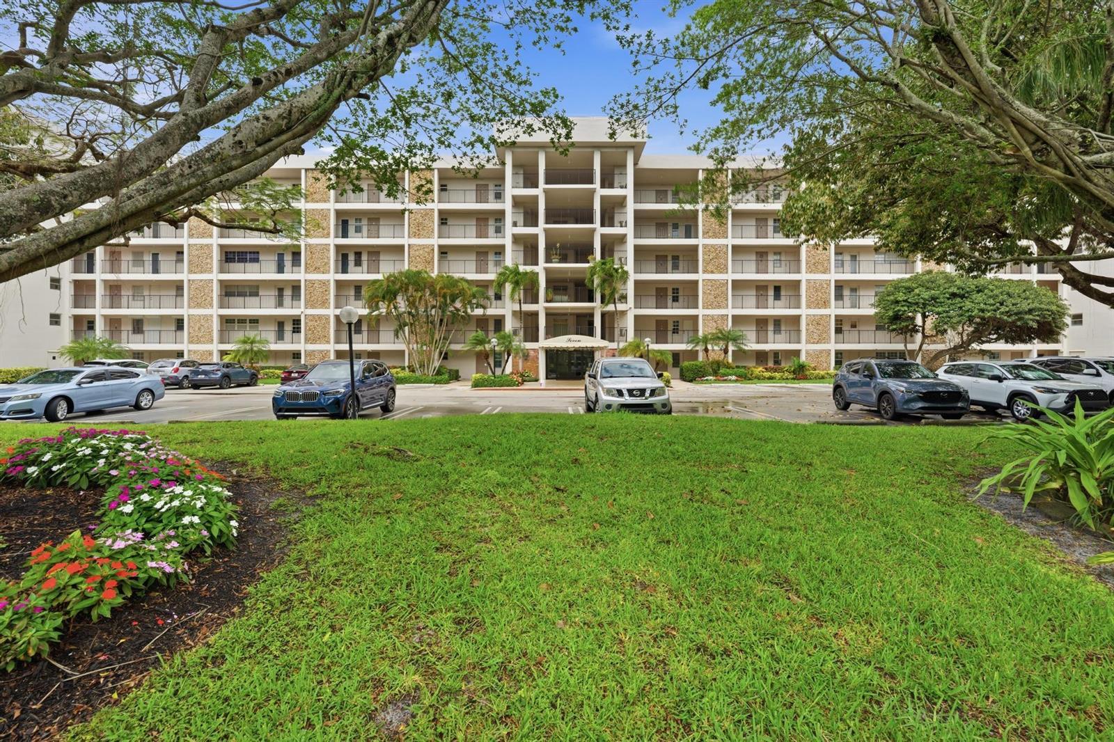 2801 N Palm Aire Drive # 402, Pompano Beach FL 33069