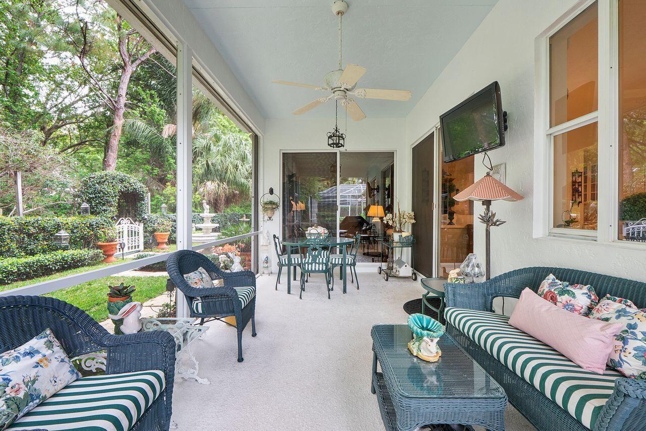152 Oakwood Lane, Palm Beach Gardens FL 33410 photo 3
