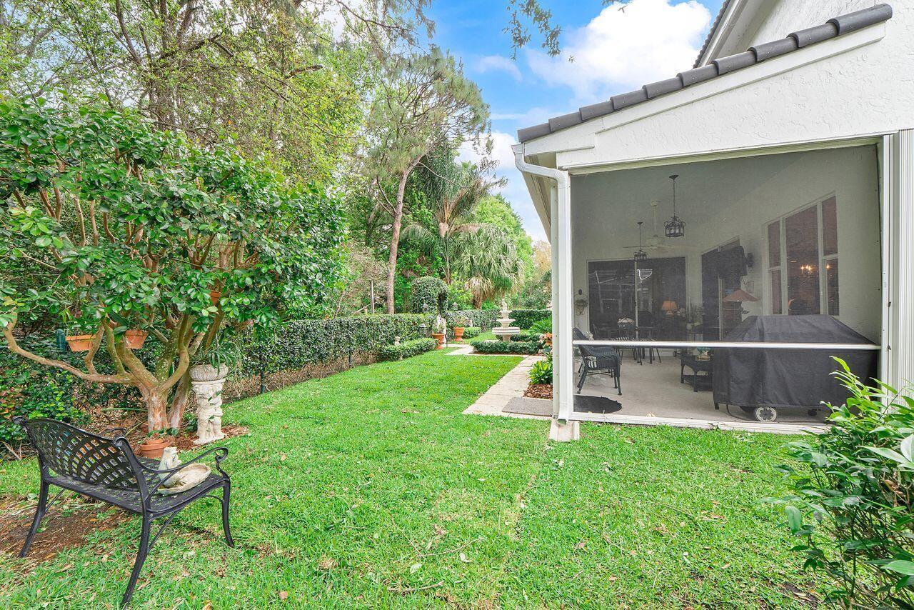 152 Oakwood Lane, Palm Beach Gardens FL 33410 photo 4