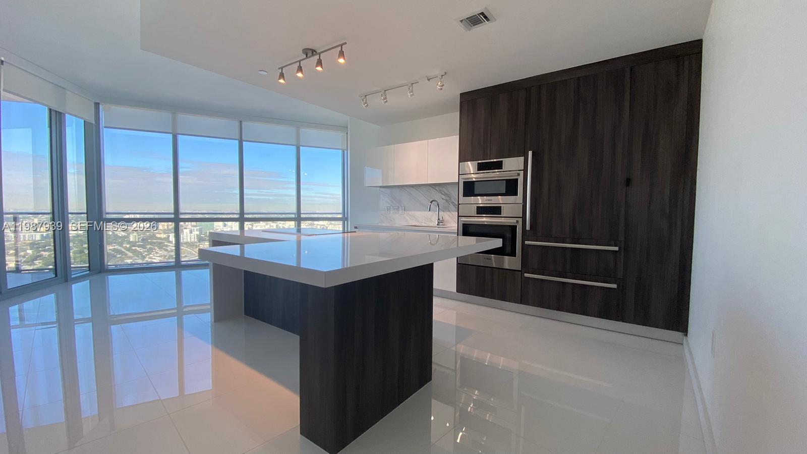 851 NE 1st Ave # 4604, Miami FL 33132