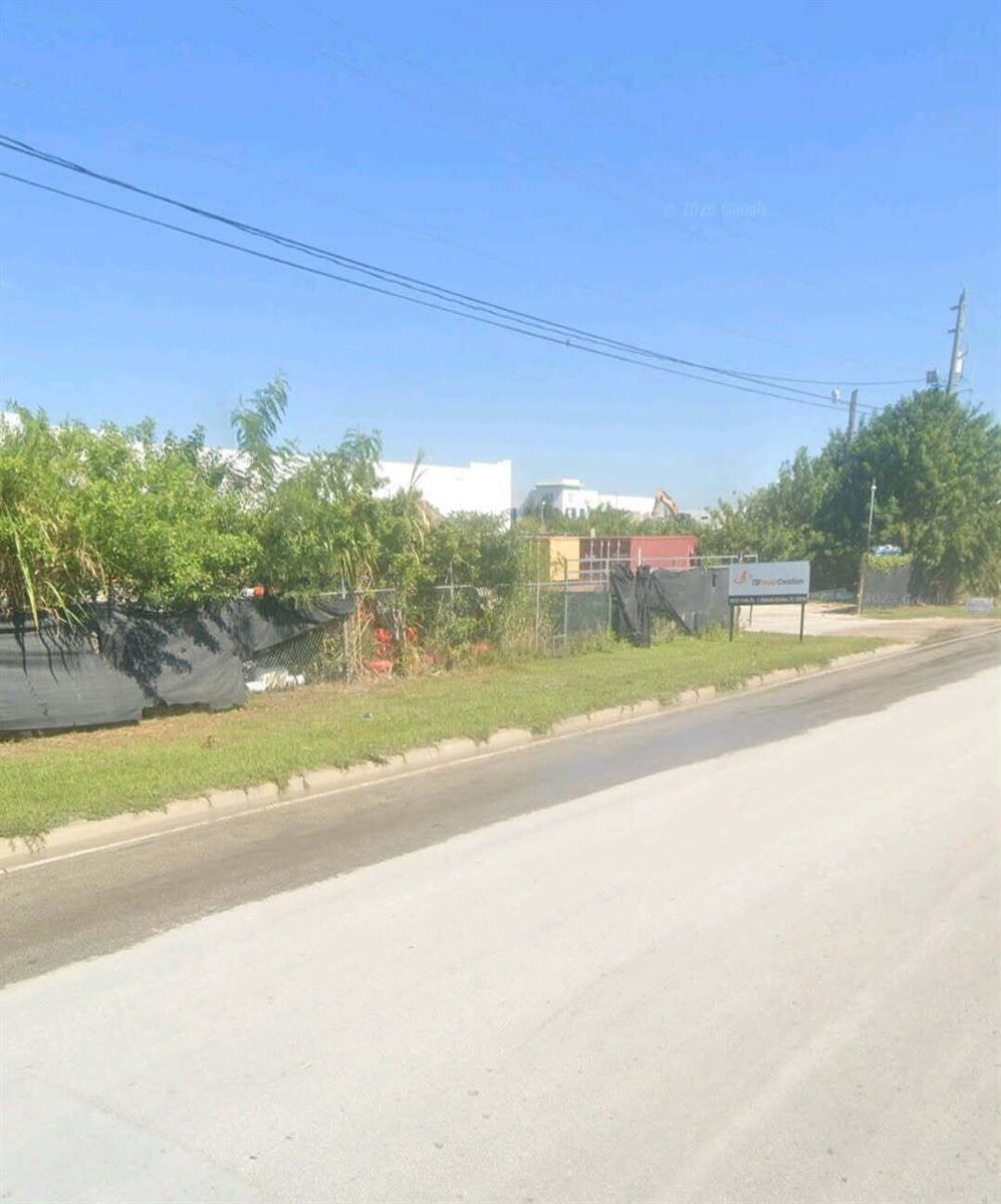 10831 NW 144th Street, Hialeah Gardens FL 33018 photo 3