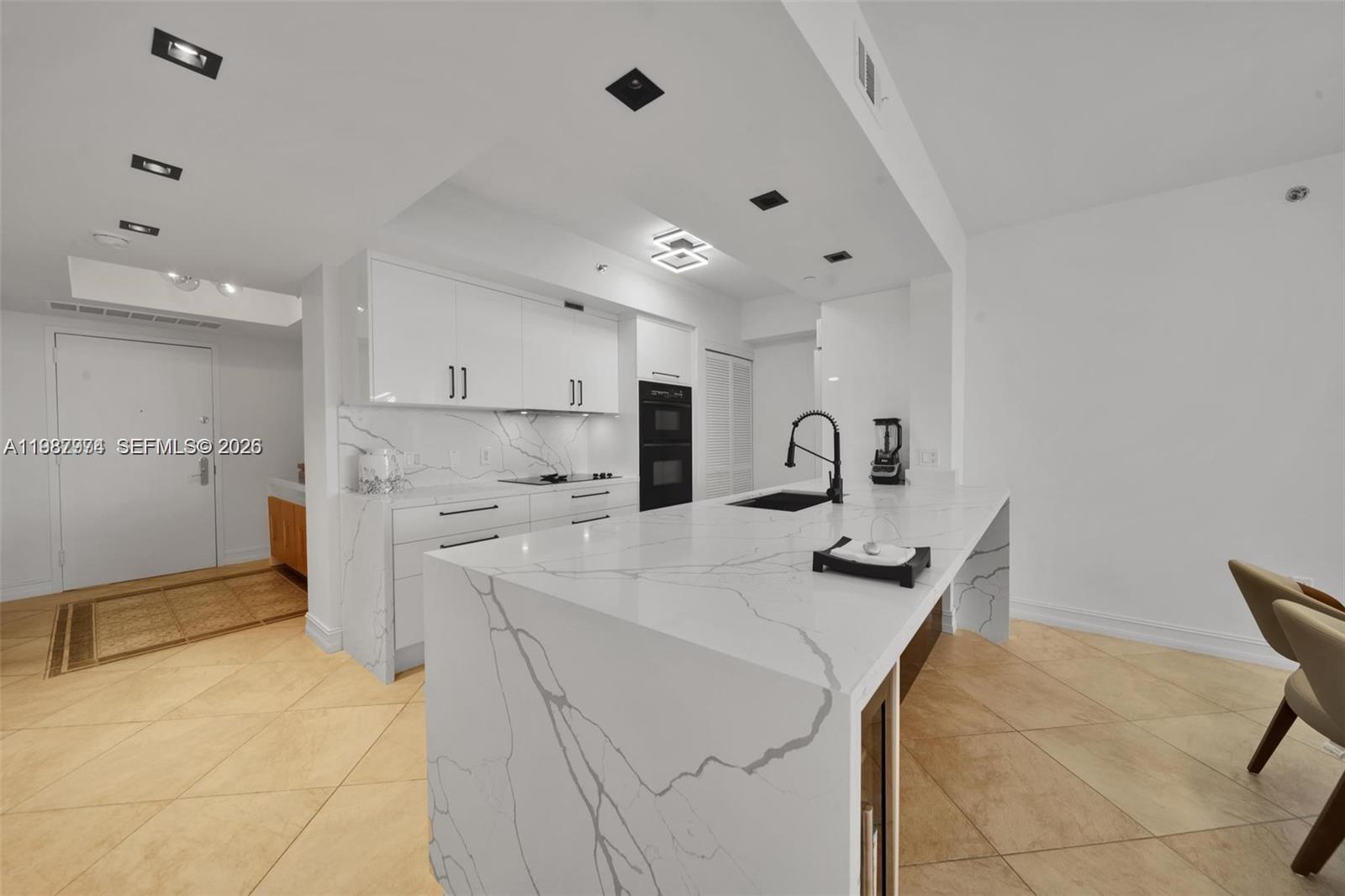1830 S Ocean Dr # 4704, Hallandale Beach FL 33009 photo 3