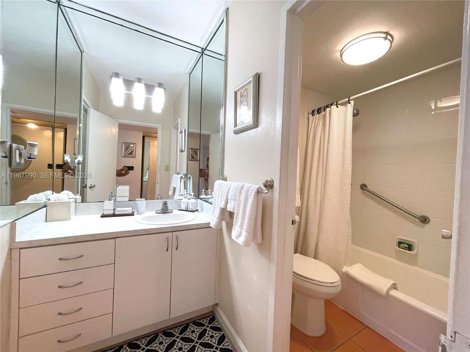 100 Lincoln Rd # 836, Miami Beach FL 33139 photo 5