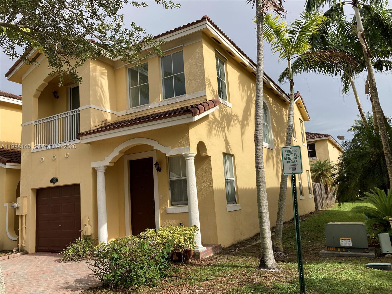 14956 SW 8th Ln, Miami FL 33194 photo 2