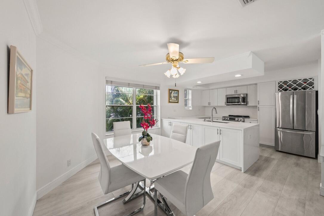 664 Forsyth Street # 6, Boca Raton FL 33487 photo 4