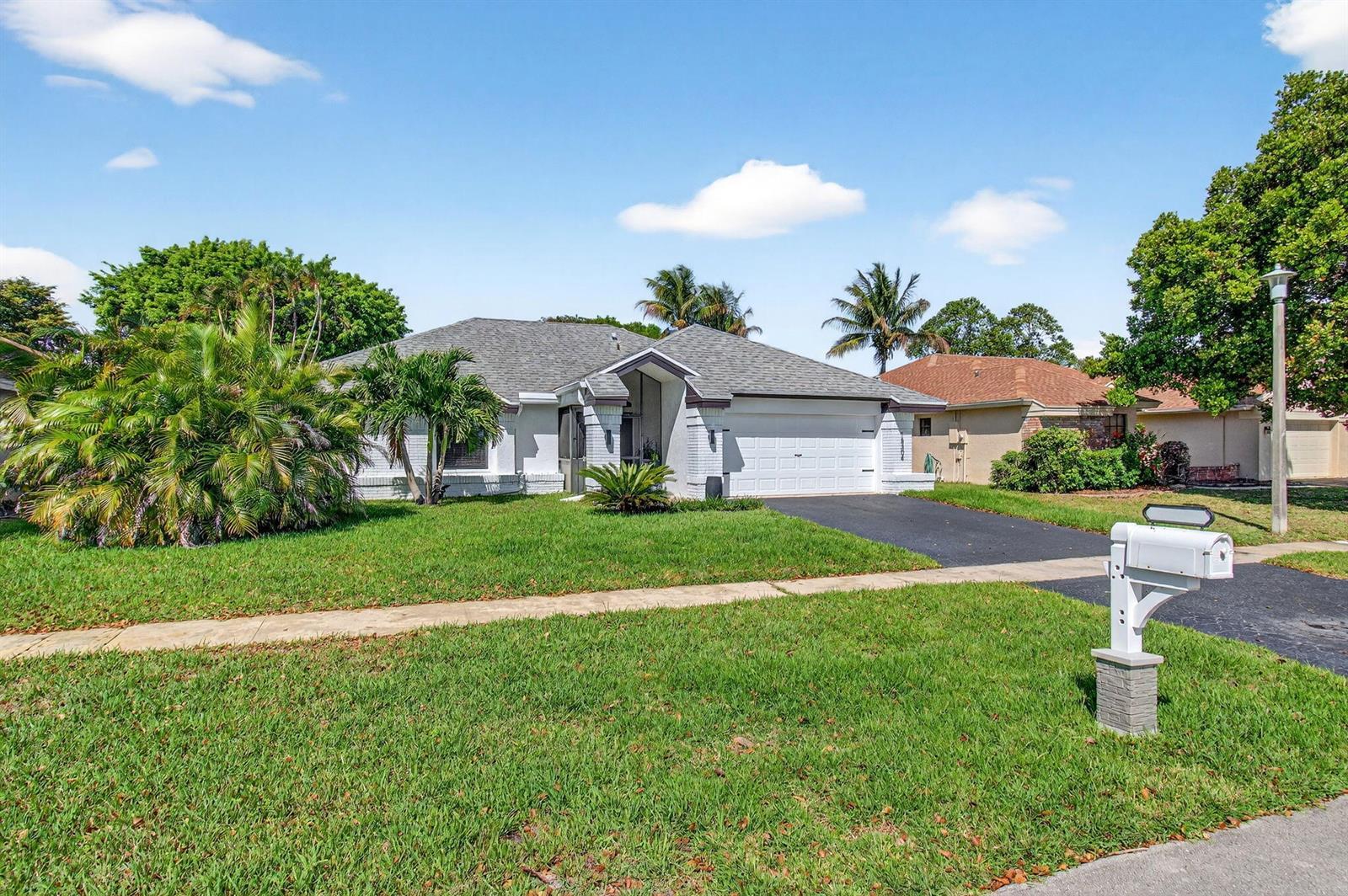 18304 181st Circle S, Boca Raton FL 33498 photo 2