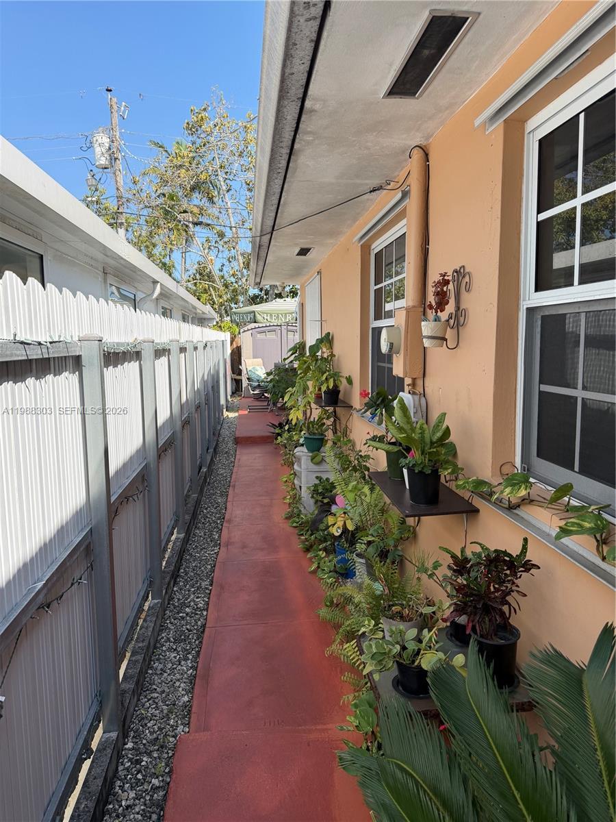 4347 E 9th Ct, Hialeah FL 33013 photo 2