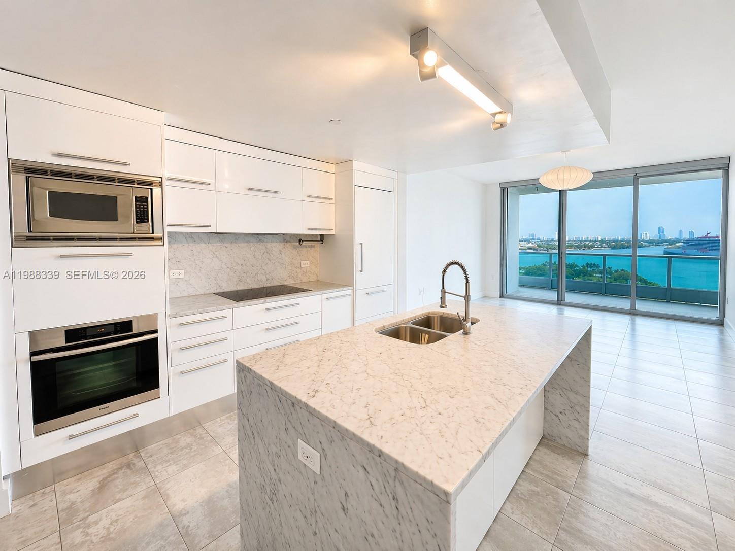 900 Biscayne Blvd # 1704, Miami FL 33132 photo 4