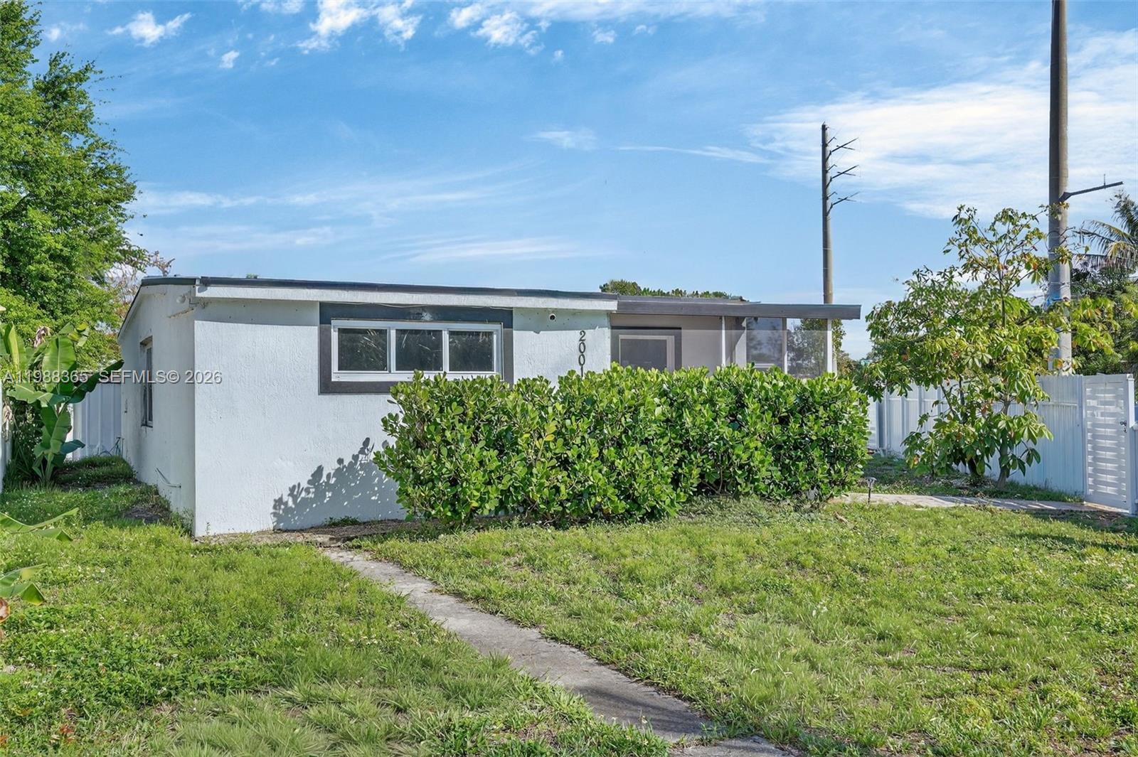 2001 Rutland St, Opa-Locka FL 33054 photo 3