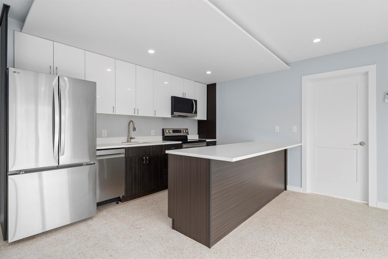 3220 NE 7th Place # 3, Pompano Beach FL 33062 photo 2