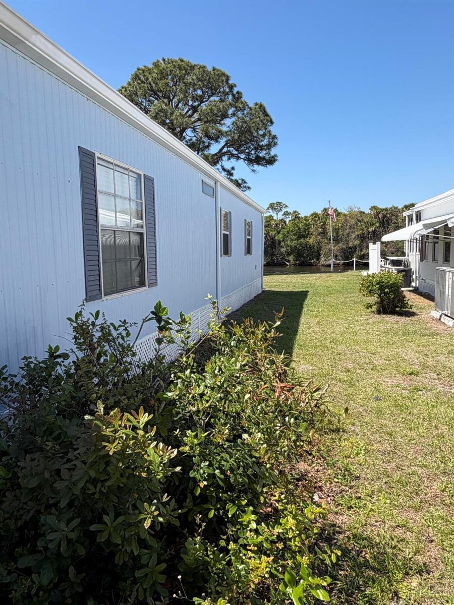 153 Camino Del Rio, FL 34952 photo 3