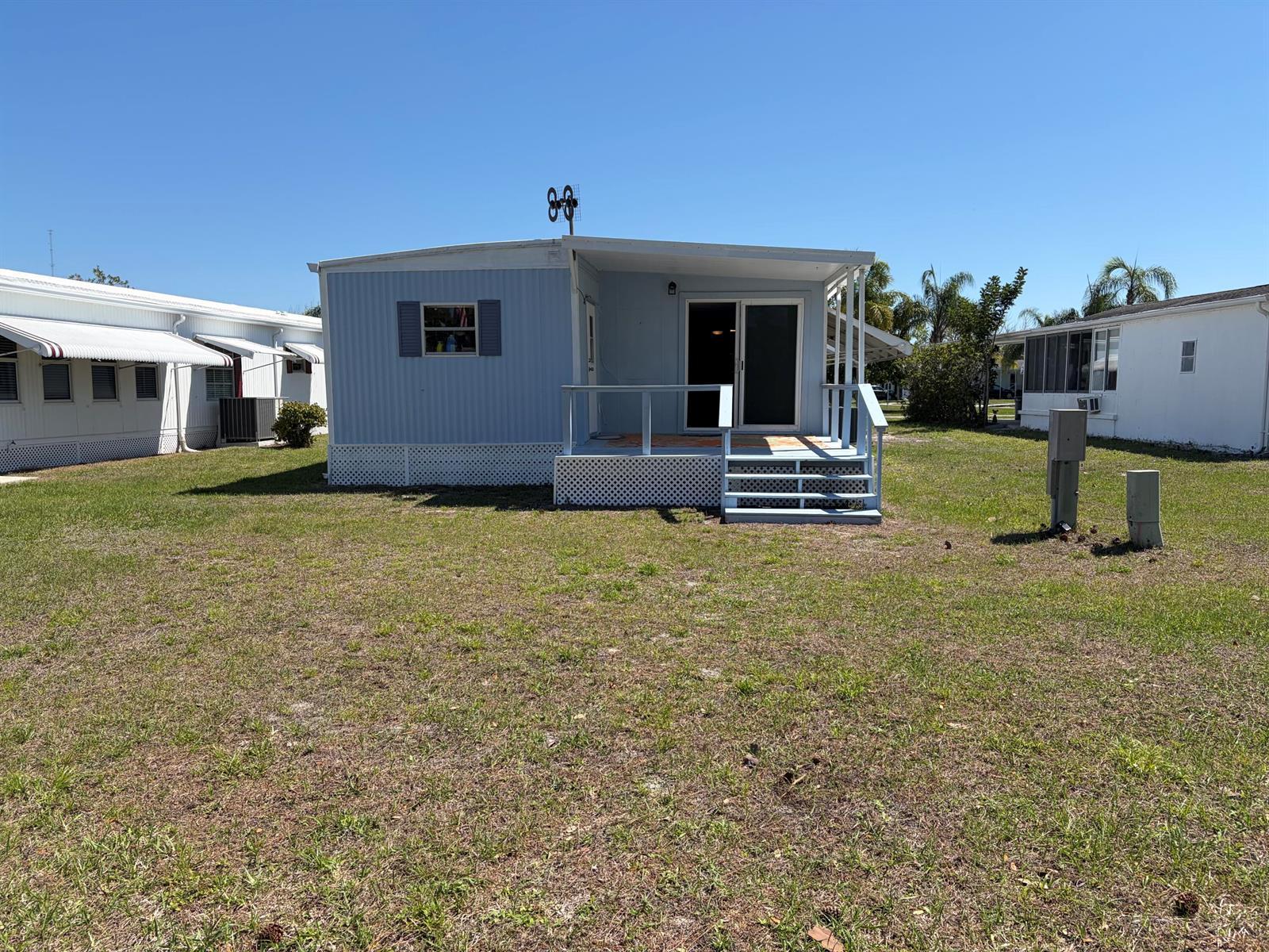 153 Camino Del Rio, FL 34952 photo 5