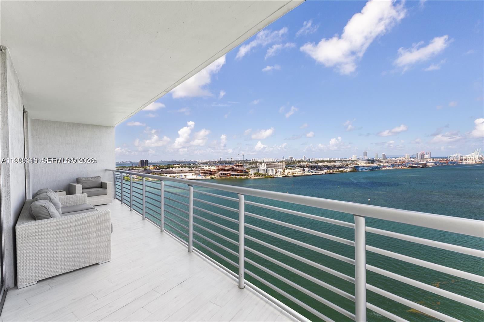 335 S Biscayne # 2309, Miami FL 33131 photo 2