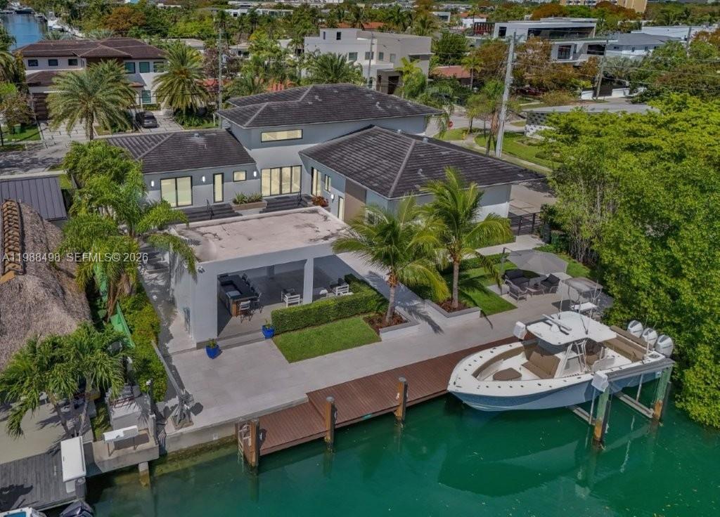 12885 N Bayshore Dr, North Miami FL 33181 photo 3