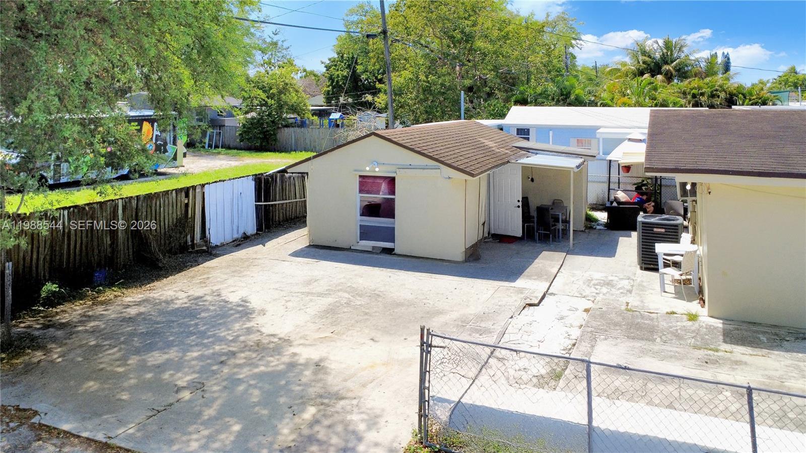 2900 NW 95th St, Miami FL 33147 photo 3