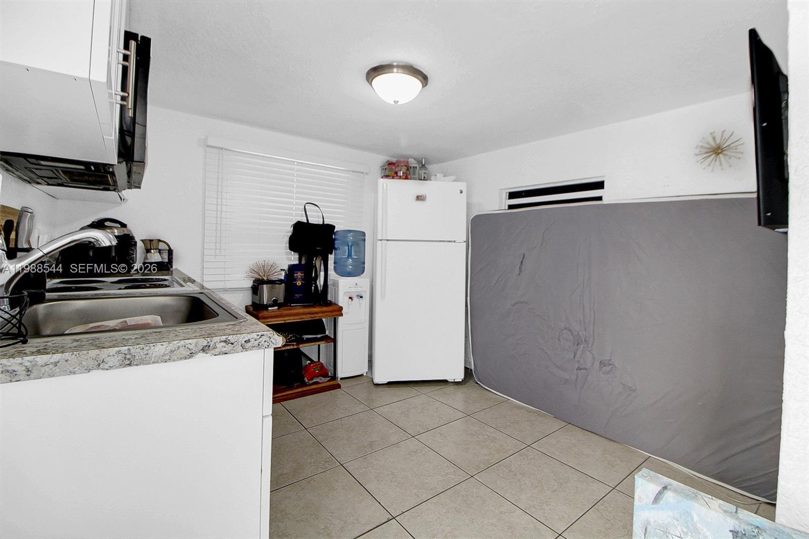 2900 NW 95th St, Miami FL 33147 photo 5