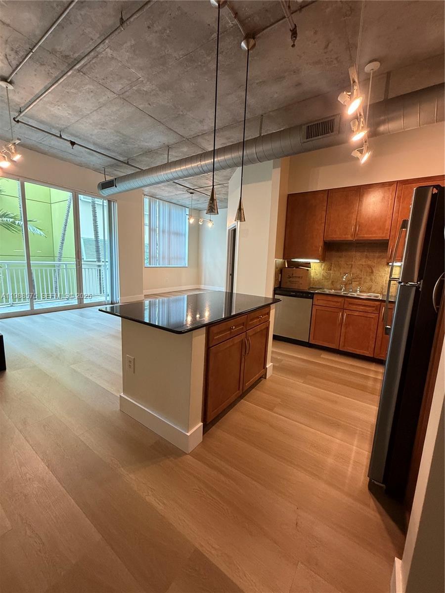 2001 Biscayne Blvd # 2217, Miami FL 33137