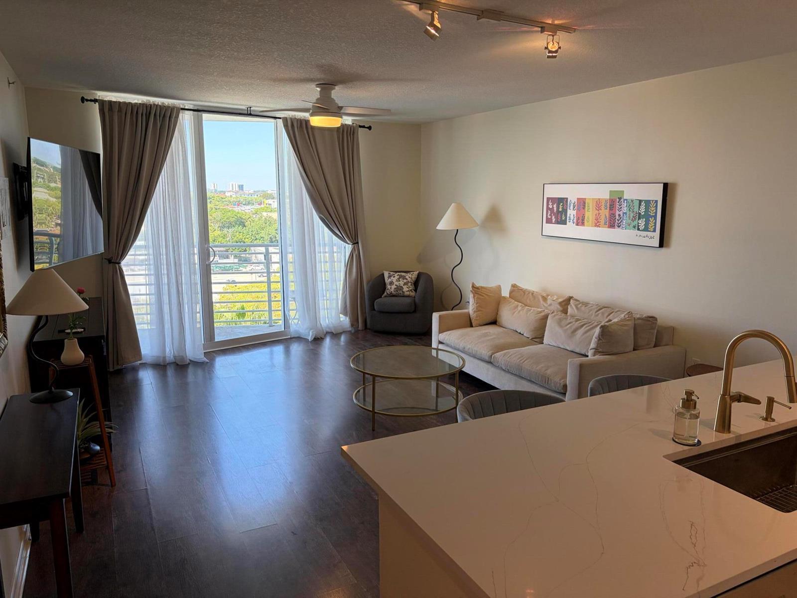 1551 N Flagler Drive # 808, West Palm Beach FL 33401