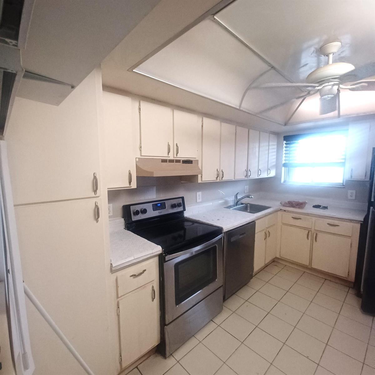 3186 Via Poinciana # 311, FL 33467 photo 3