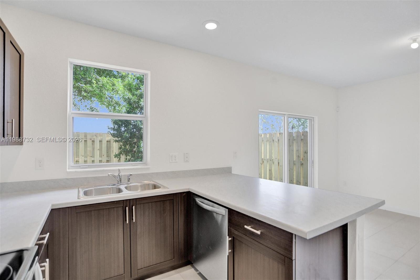 Homestead, FL 33035 photo 3