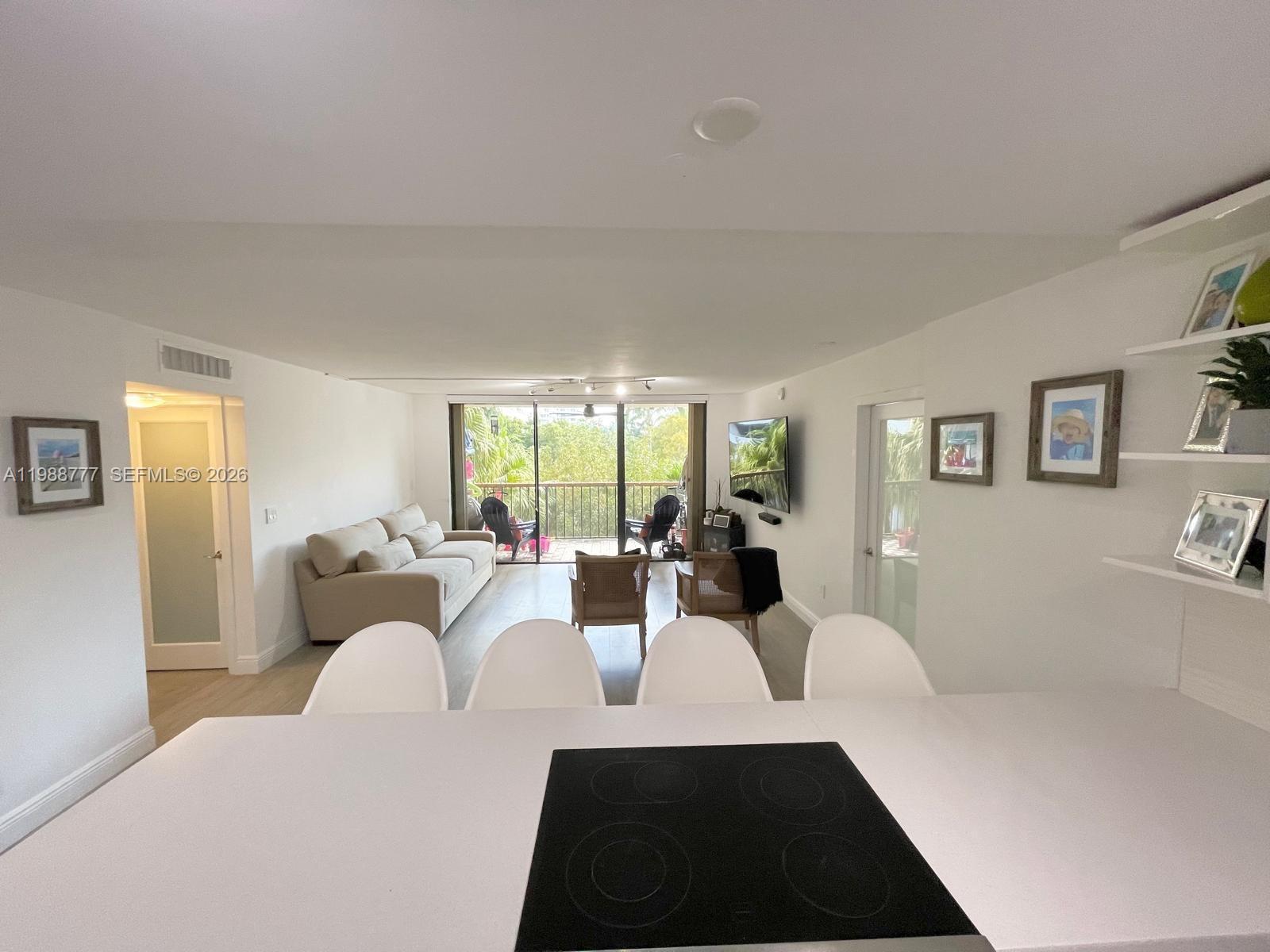 101 Ocean Lane Dr # 304, Key Biscayne FL 33149