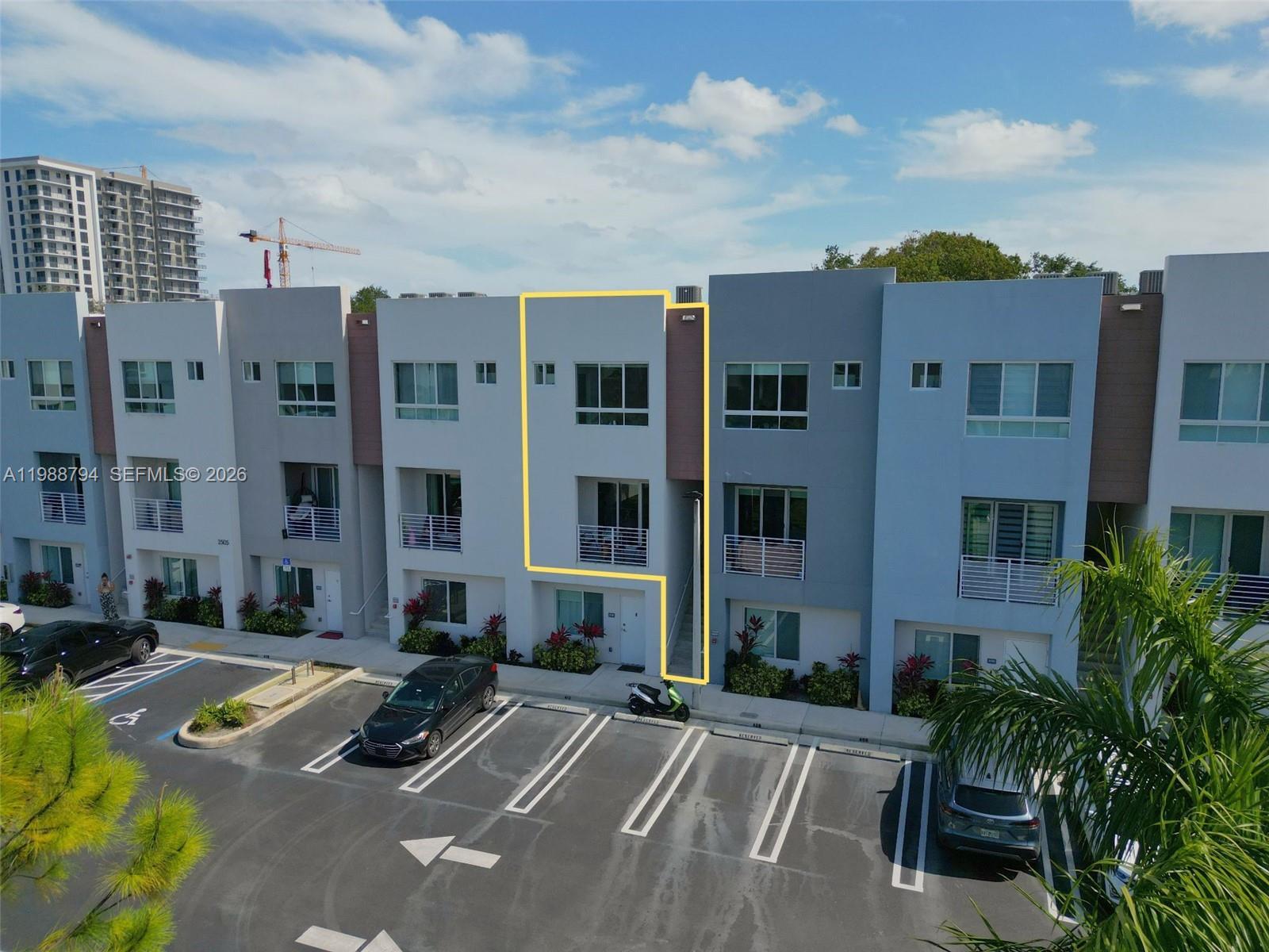 2505 NE 193rd St # 4208, Miami FL 33180 photo 2