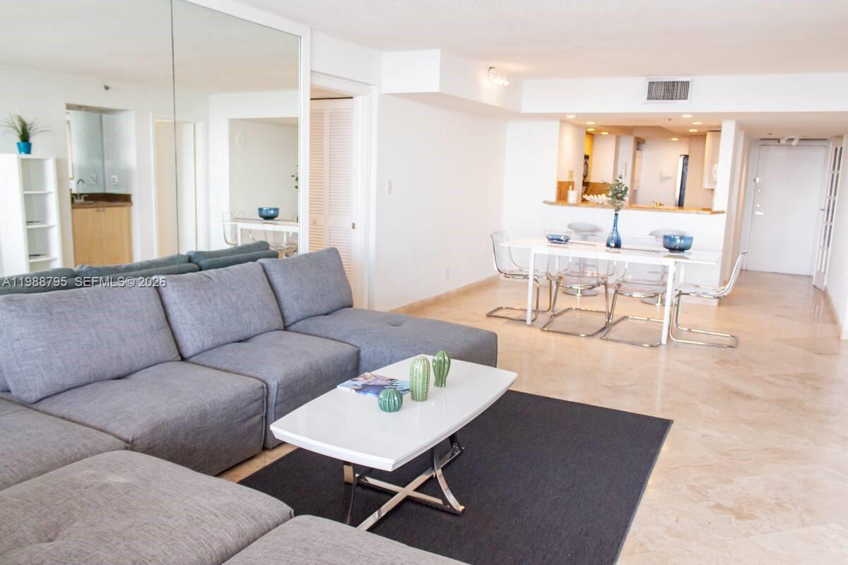 1717 N Bayshore Dr # 4141, Miami FL 33132 photo 3