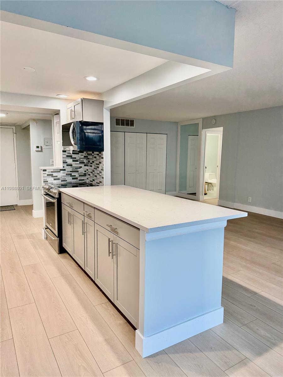 601 Three Islands Blvd # 217, Hallandale Beach FL 33009 photo 5