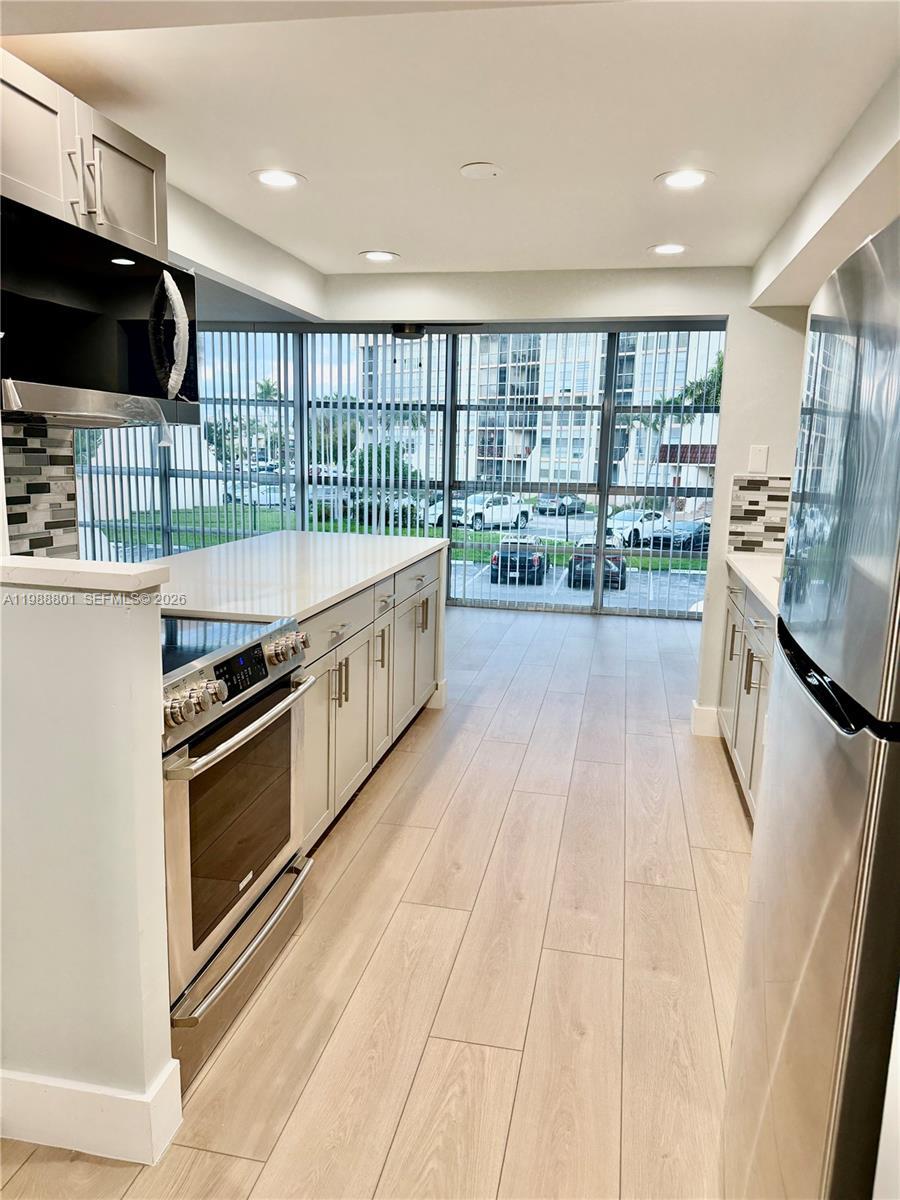 601 Three Islands Blvd # 217, Hallandale Beach FL 33009 photo 4