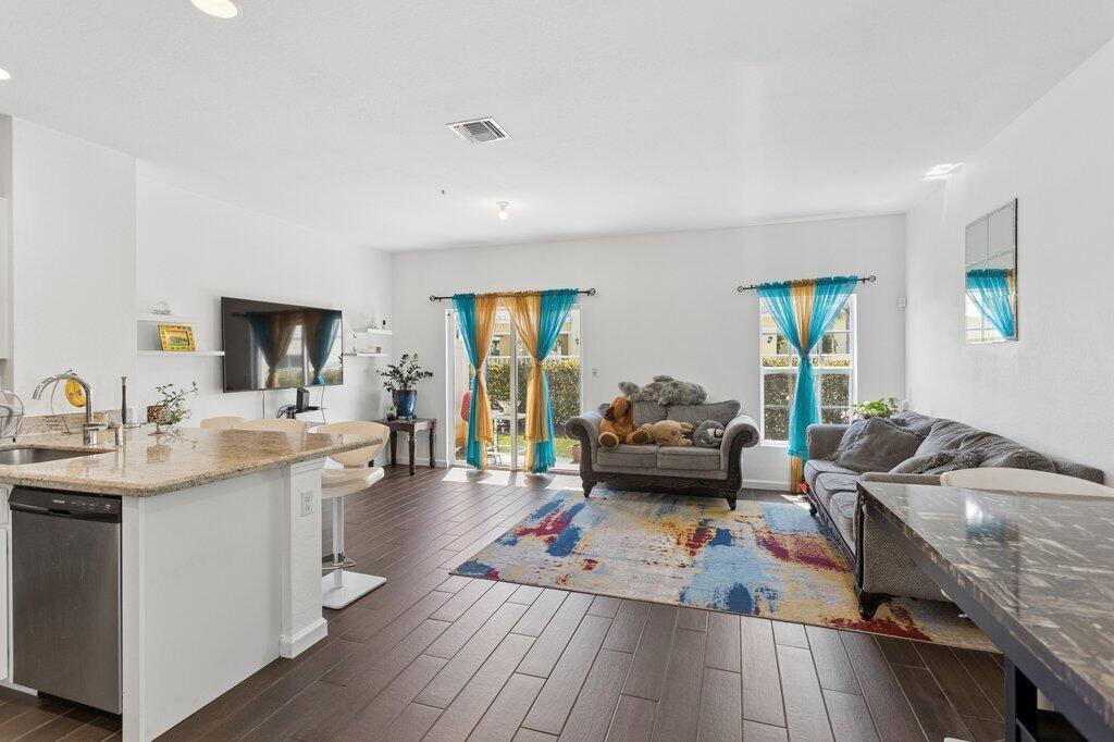 4008 NW 11th Drive, Lauderhill FL 33313 photo 4
