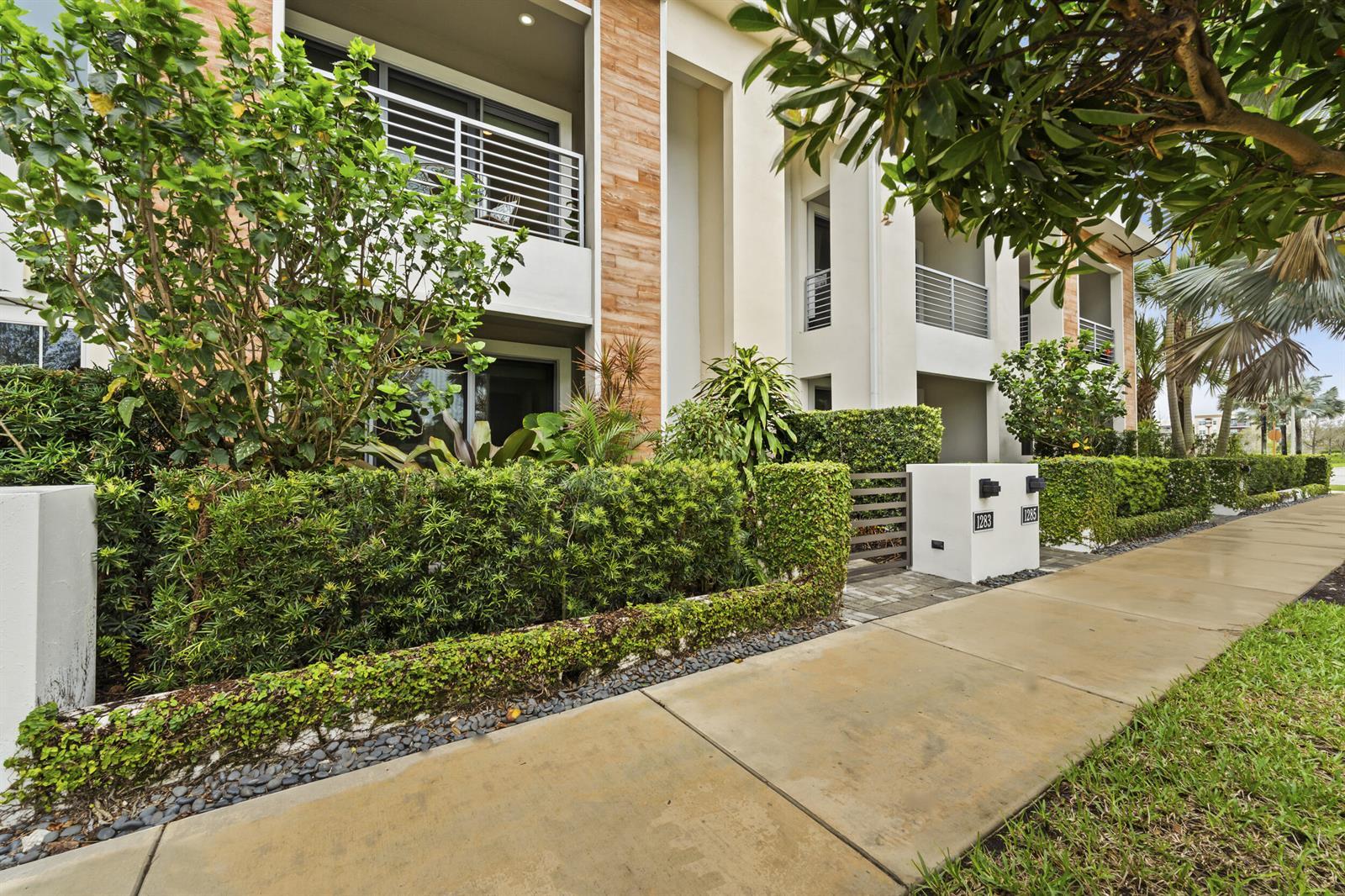 1283 Faulkner Terrace, Palm Beach Gardens FL 33418 photo 2