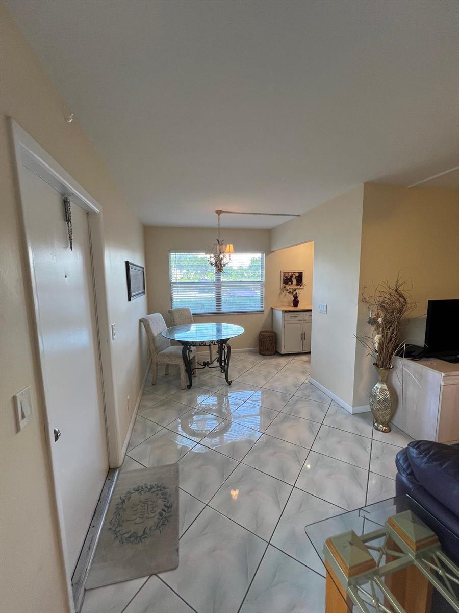 43 Fanshaw B, Boca Raton FL 33434 photo 2
